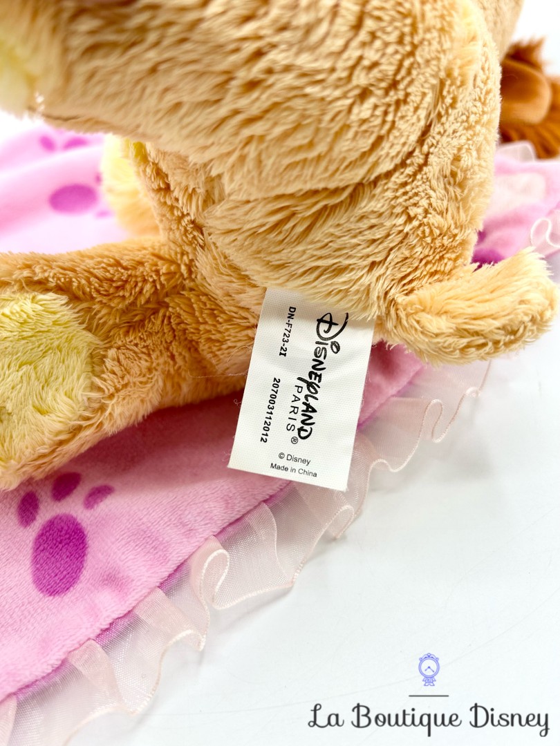 peluche-lady-couverture-la-belle-et-le-clochard-disneyland-disney-couffin-rose (6)
