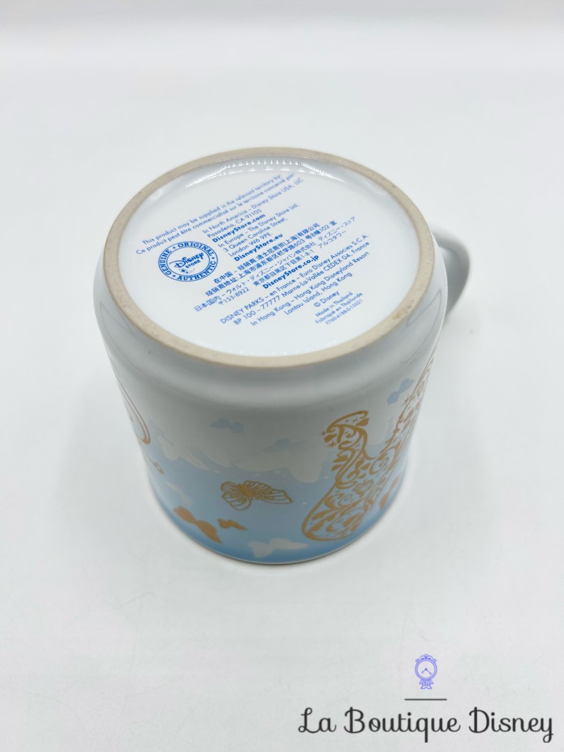 tasse-chaussure-cendrillon-disney-store-mug-pantoufle-carosse (1)
