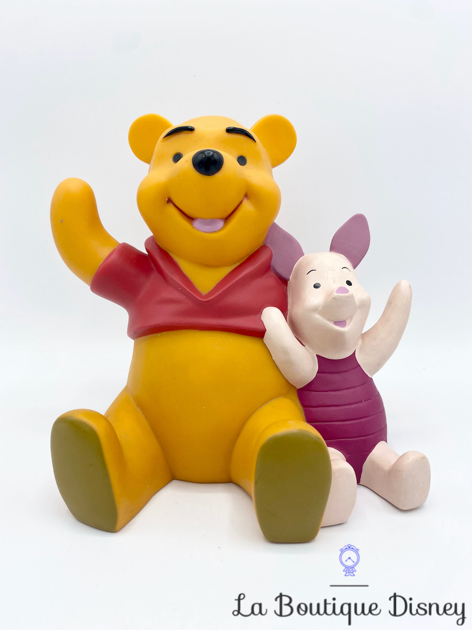 Tirelire Winnie et Porcinet Disney Winnie l\'ourson assis plastique 17 cm