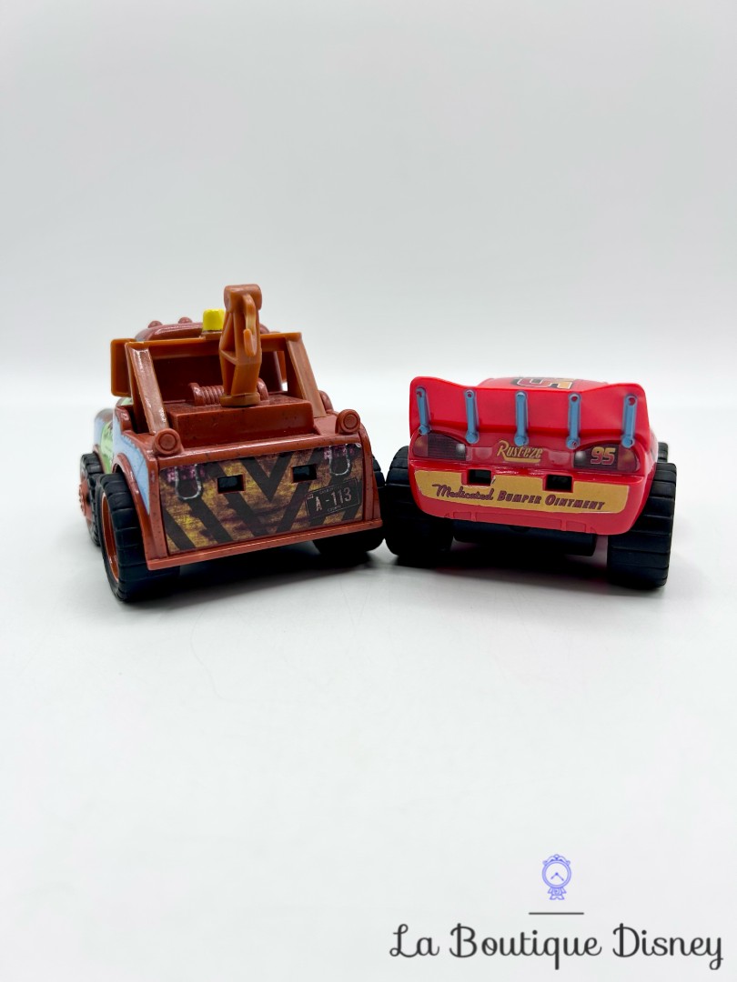 jouet-voitures-friction-cars-flash-mcqueen-martin-disneyland-disney-plastique (6)
