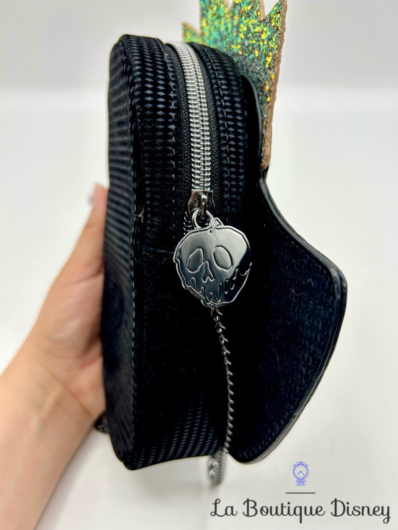 sac-a-bandouliere-evil-queen-reine-sorciere-blanche-neige-disney-danielle-nicole-paillettes-main (6)