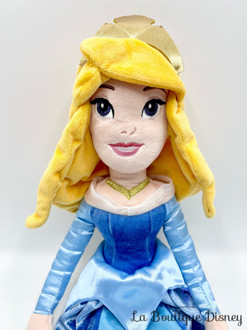 poupée-chiffon-aurore-robe-bleue-la-belle-au-bois-dormant-disney-parks (2)