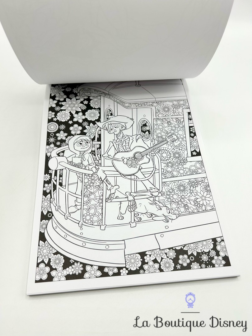 livre-coloriage-summer-of-love-grand-bloc-art-thérapie-hacette (3)