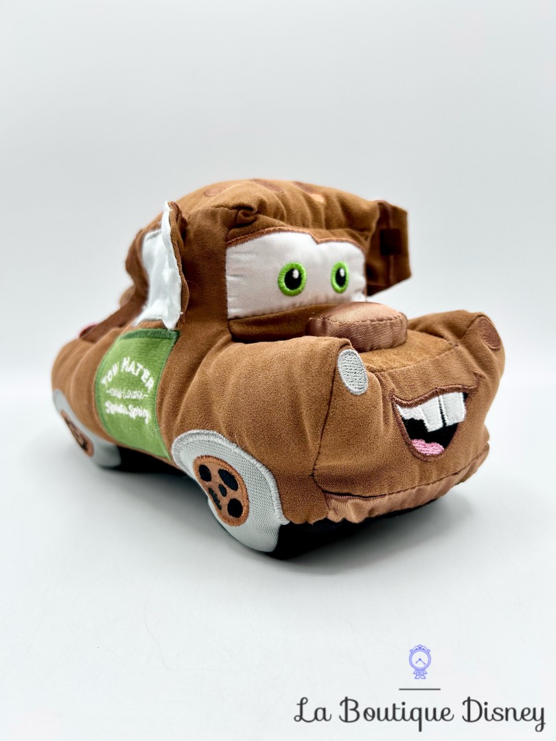 peluche-martin-cars-disney-store-ecusson-voiture-depanneuse-marron (3)