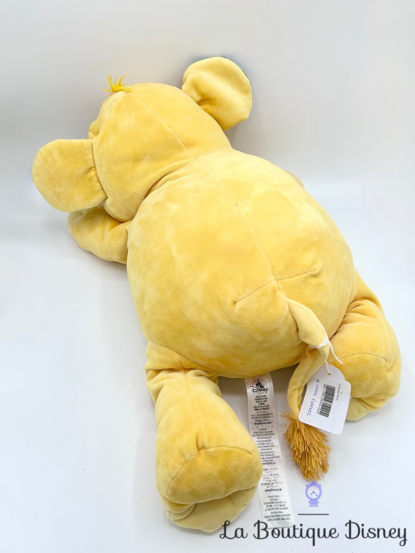 peluche-simba-cuddleez-disney-store-le-roi-lion-oreiller-dort-couché (10)