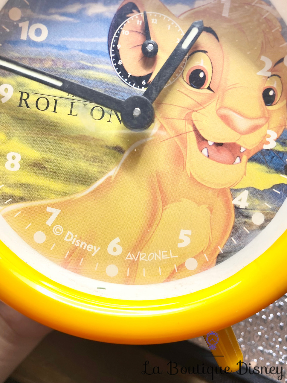 reveil-simba-le-roi-lion-disney-avronel-jaune-bleu-0