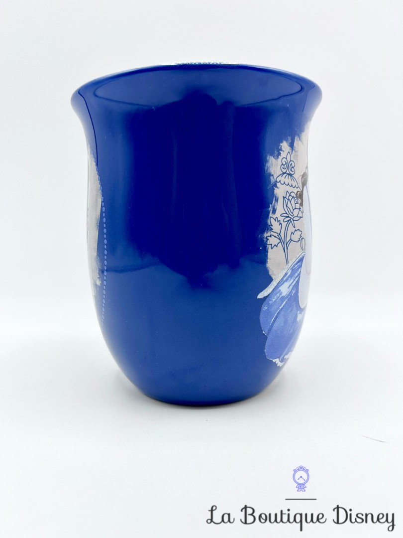 Tasse-Belle-Sometimes-the-Best-Tea-Cup-is-chipped-Disney-Store-2017-mug-bleu-La-Belle-et-la-Bête (5)