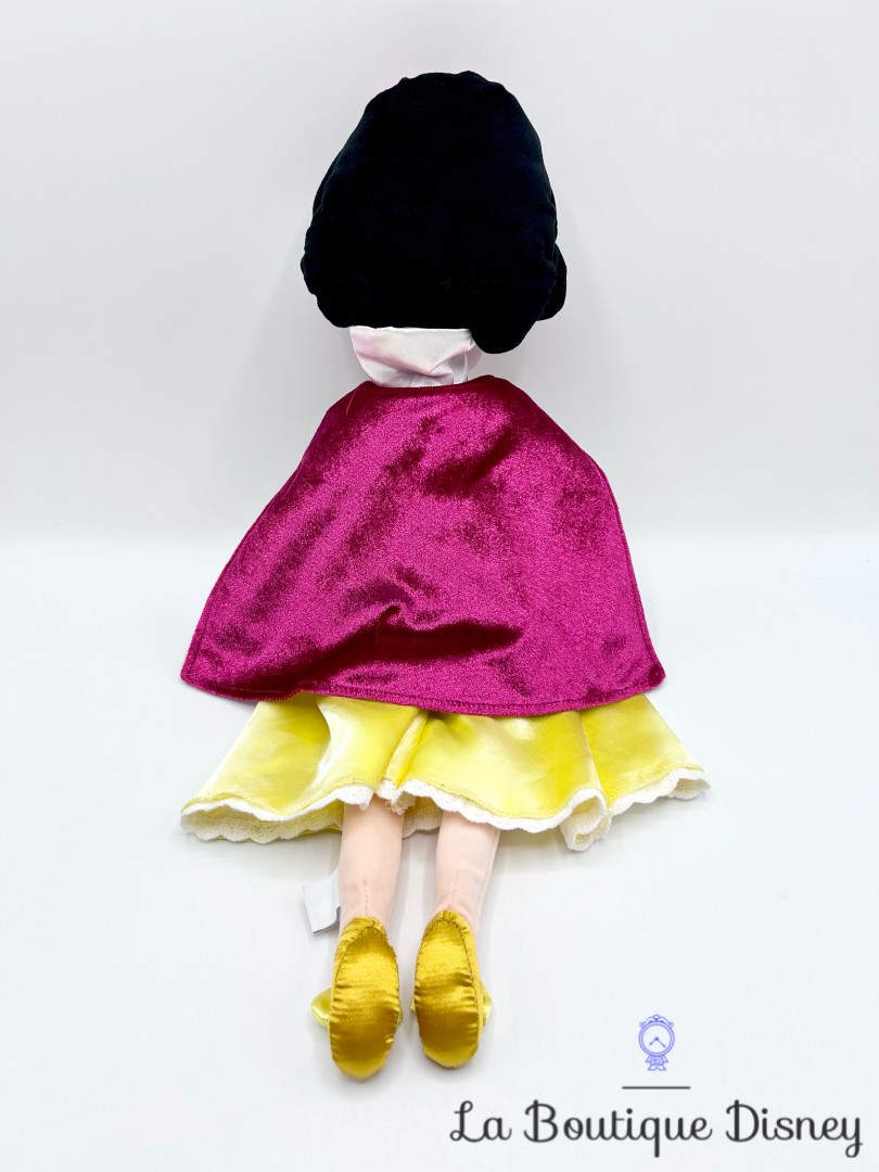Poupée-chiffon-Blanche-Neige-Disney-Store-2017-peluche-princesse-manteau-cape-rouge-48-cm (5)