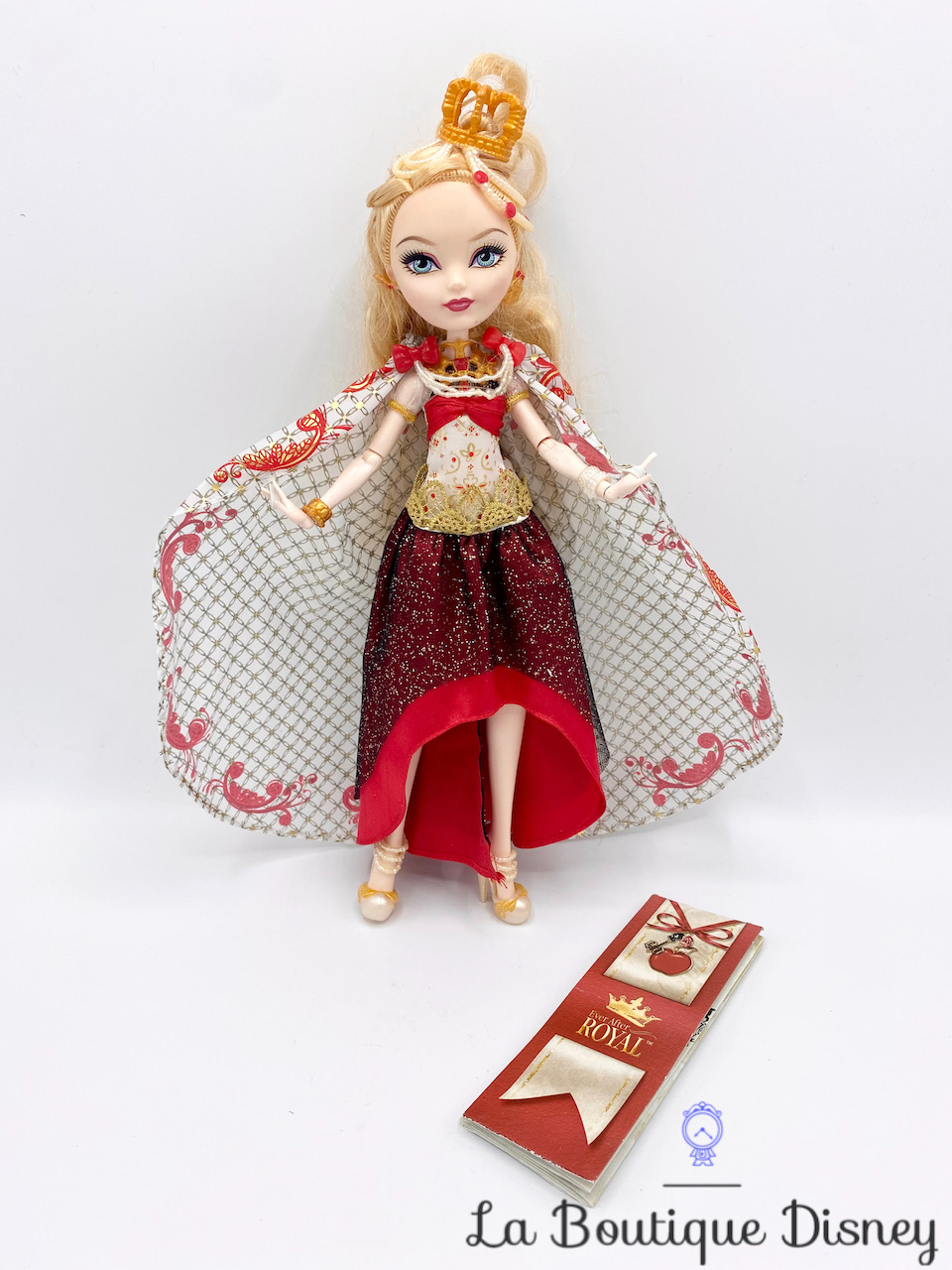 poupée-ever-after-high-apple-white-le-jour-de-héritage-blond-rouge-1