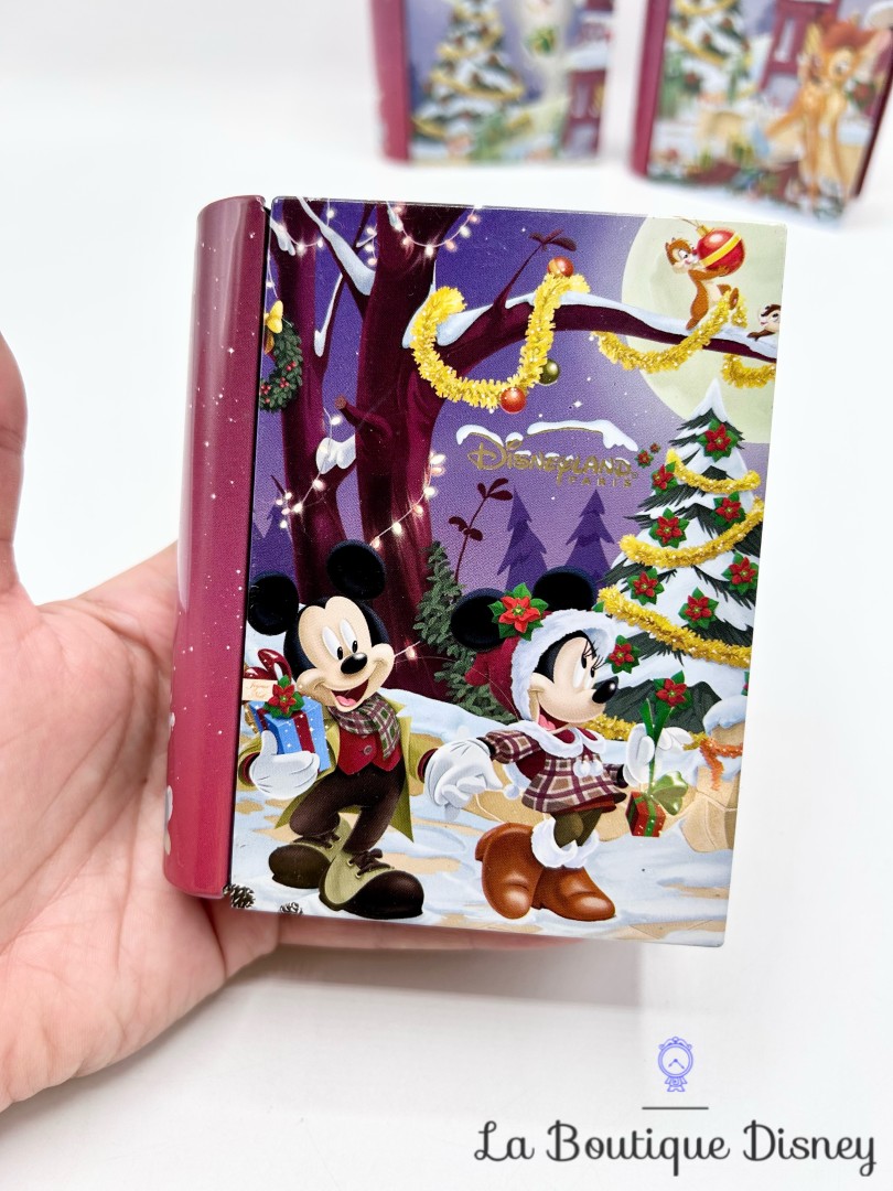 Boite-métal-Mickey-et-ses-amis-Noël-livres-Disneyland-Paris-Disney-trio-hiver-rouge (2)
