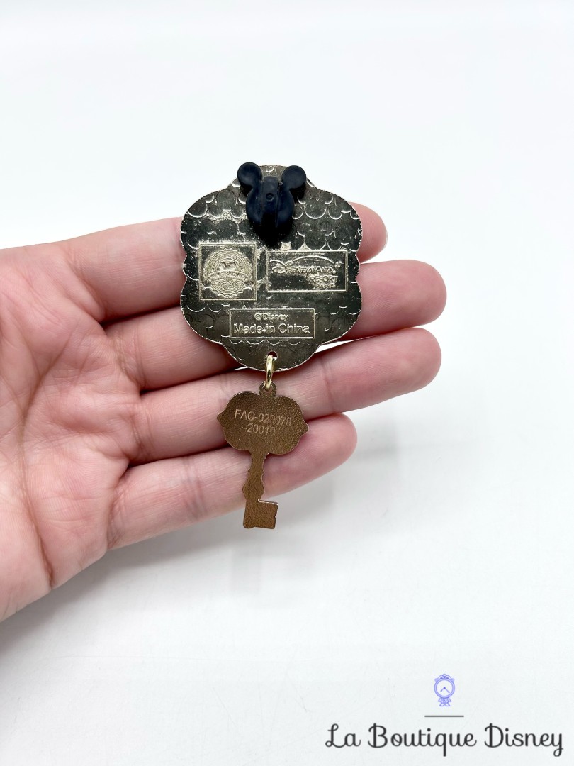 Pin-Hôtel-Cheyenne-Clé-Opening-Edition-Disneyland-Paris-2009-Key-and-tag-72165 (3)