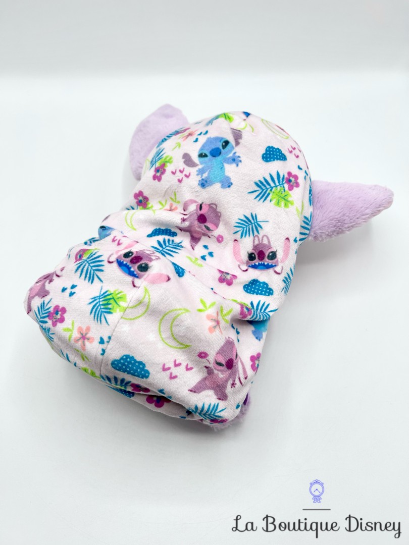 Peluche-Angel-lange-Disney-Babies-Disney-Store-2023-Lilo-et-Stitch-couverture-rose  (4)