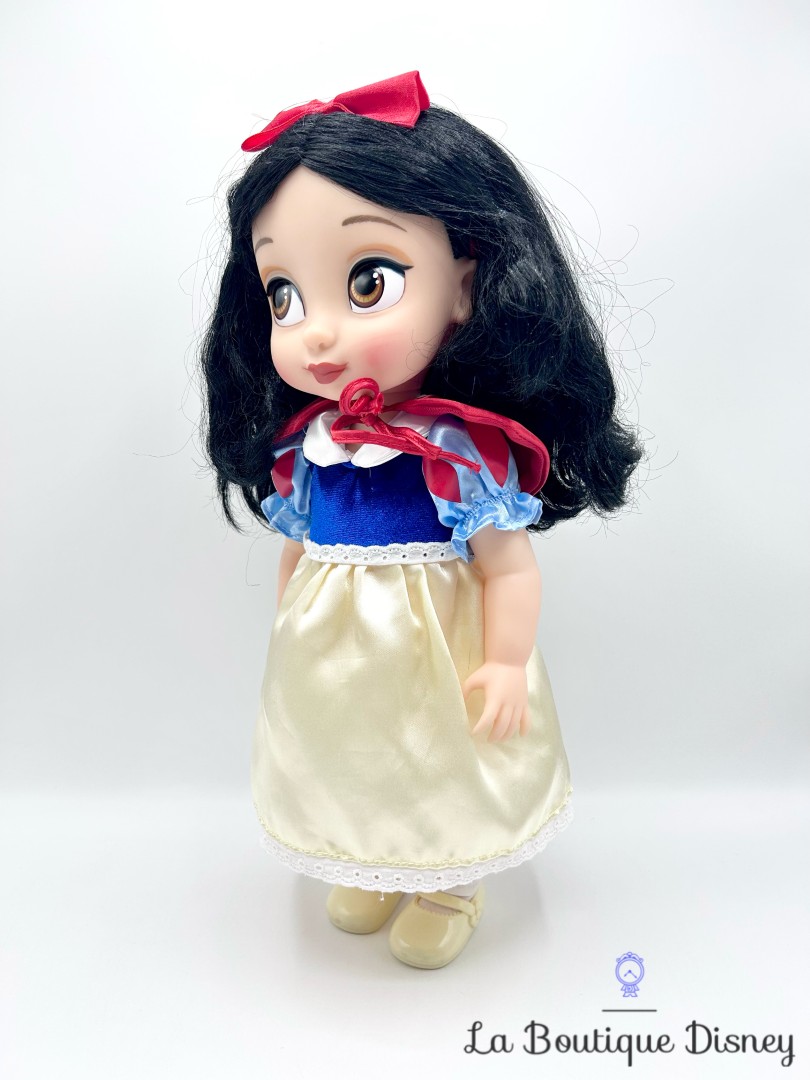 Poupée-Blanche-Neige-Animators-Collection-V5-Disney-Store-2019-princesse-40-cm (4)