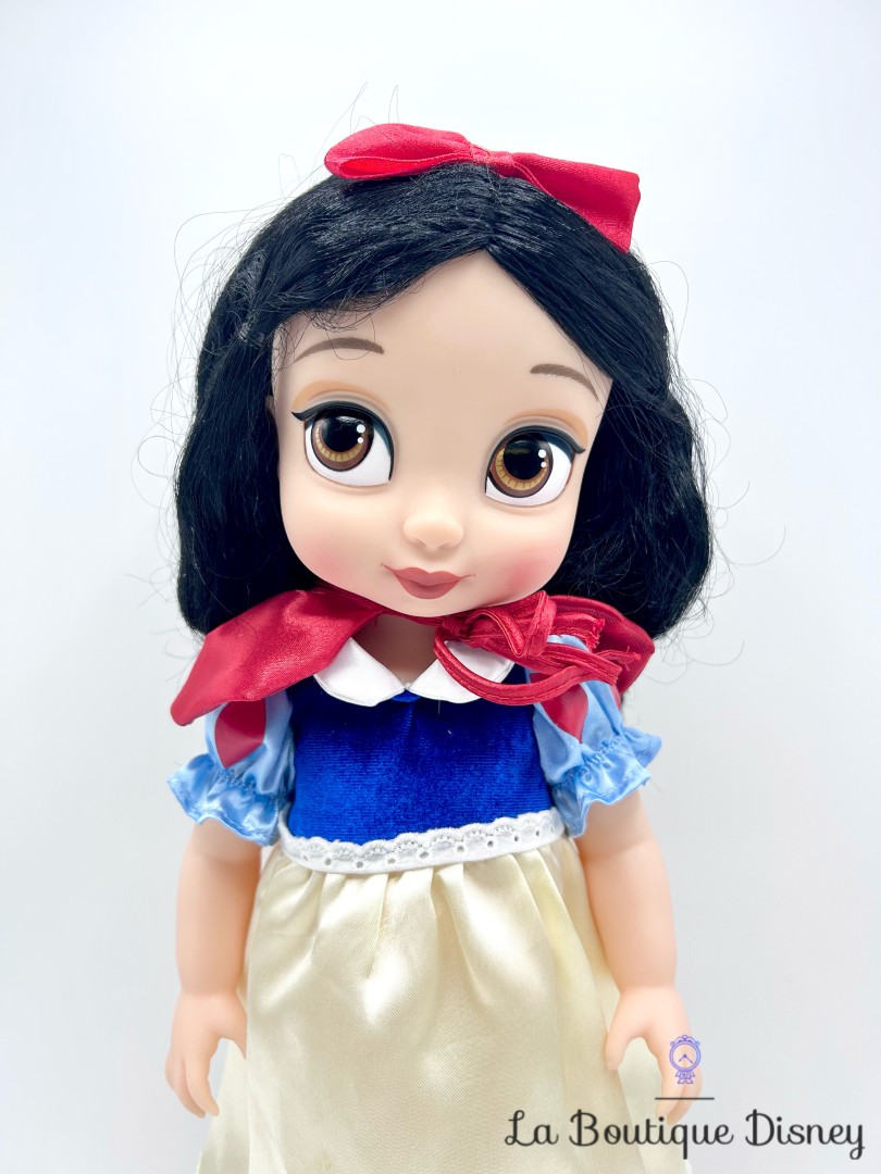 Poupée-Blanche-Neige-Animators-Collection-V5-Disney-Store-2019-princesse-40-cm (2)