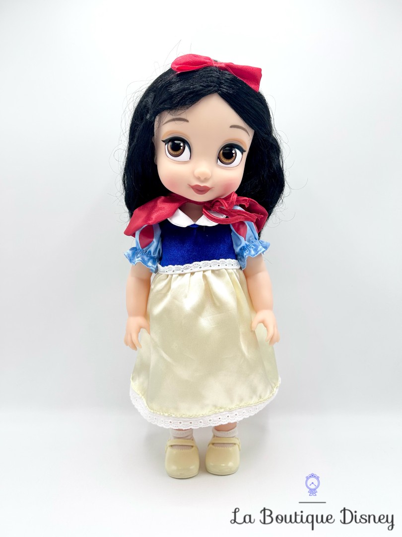 Poupée-Blanche-Neige-Animators-Collection-V5-Disney-Store-2019-princesse-40-cm (3)