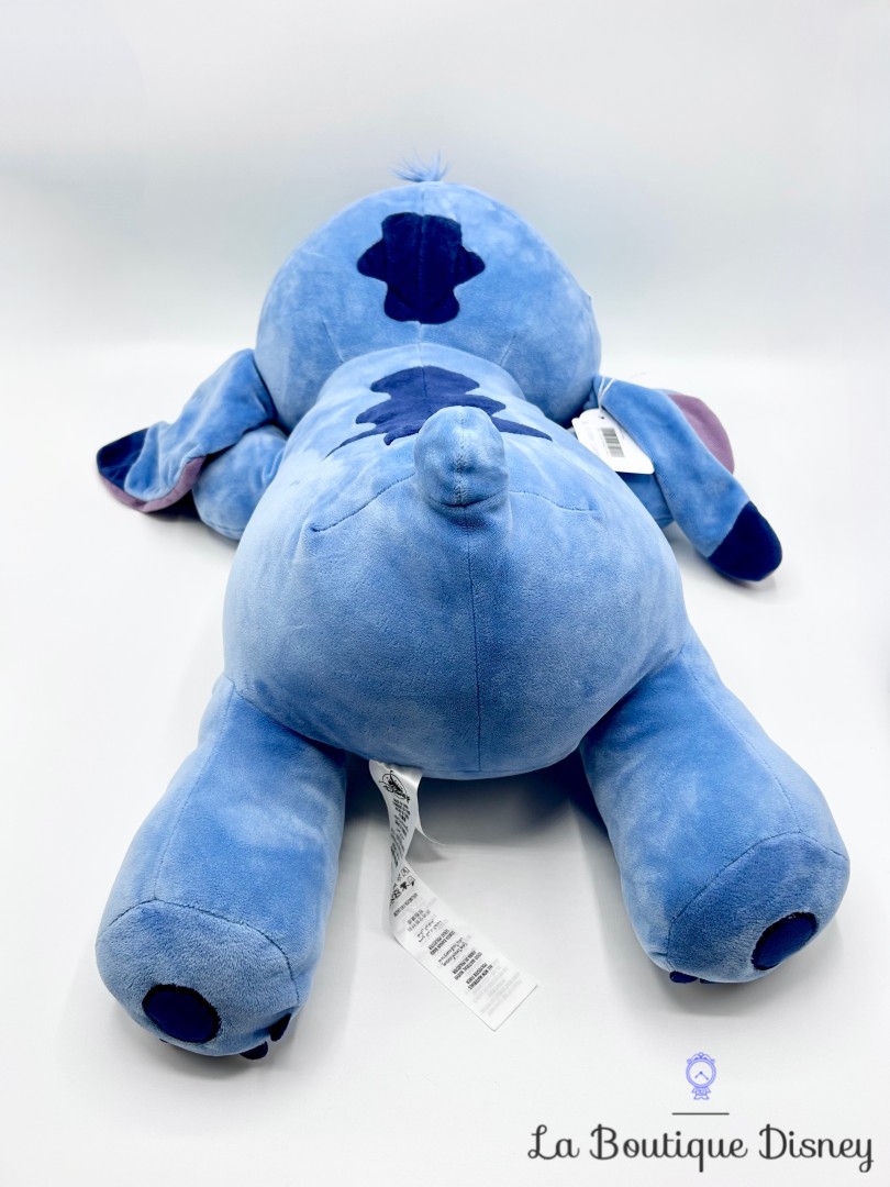 Peluche-Stitch-Cuddleez-Disney-Store-2021-Lilo-et-Stitch-bleu-dort-couché (4)