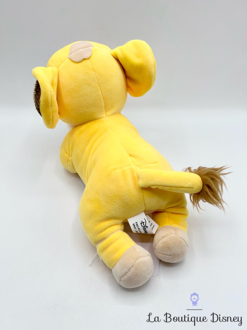 Peluche-Simba-Le-Roi-Lion-Disneyland-Paris-2019-Disney-jaune-couché-35-cm (1)