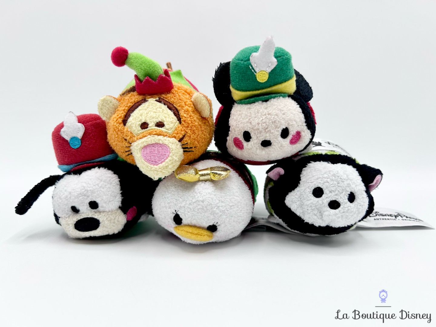 Peluches-Tsum-Tsum-Noël-Calendrier-de-Avent-2016-Disney-Parks (2)