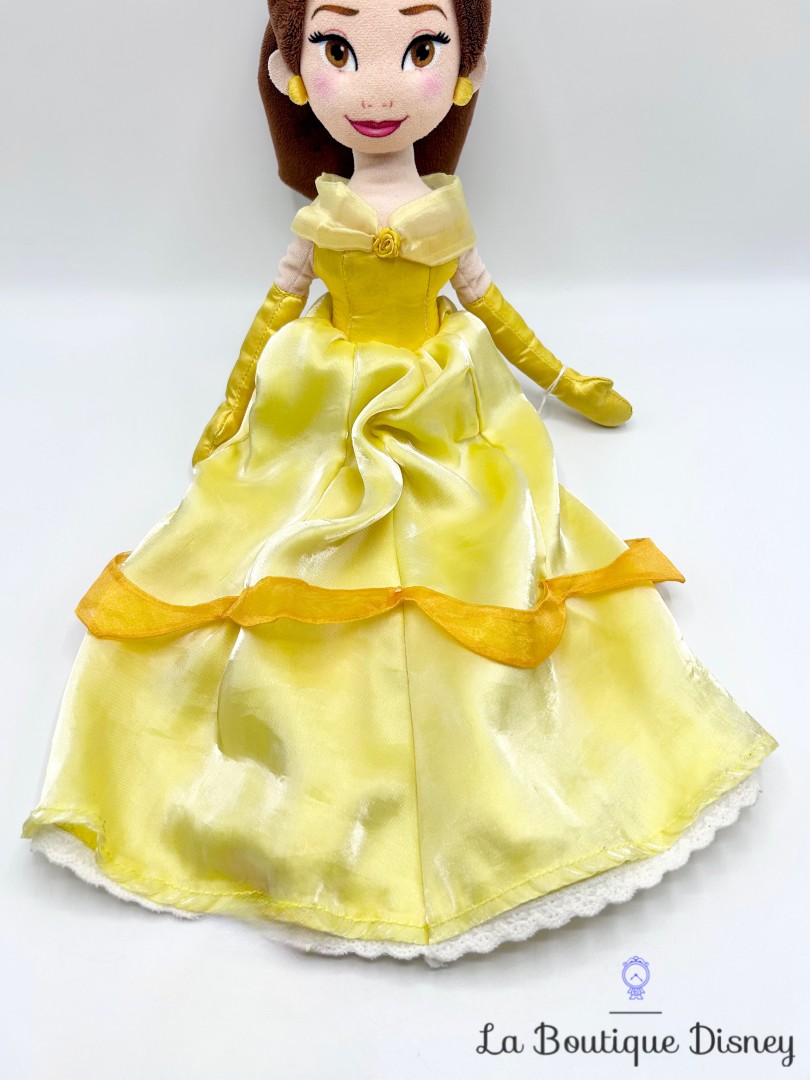 Poupée-chiffon-Belle-La-Belle-et-la-Bête-Disney-Store-2017-peluche-princesse-jaune-52-cm (7)