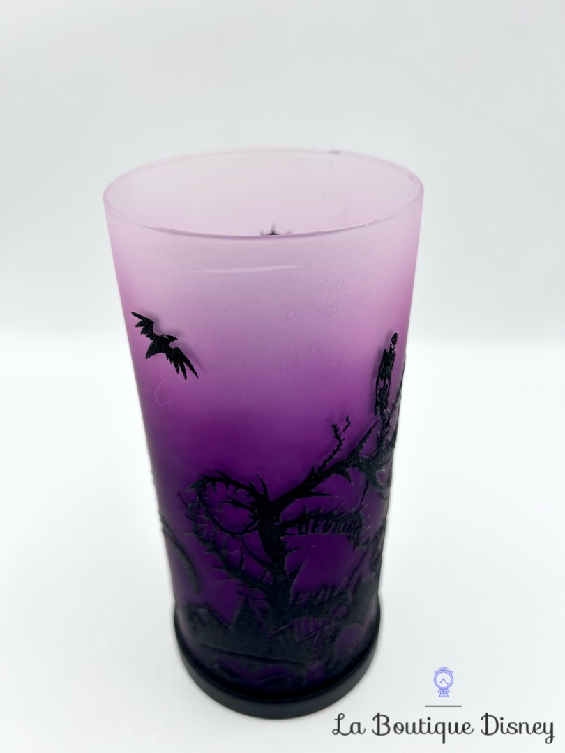 Décoration-lumineuse-Villains-Disney-Park-2021-Disneyland-lampe-violet (1)
