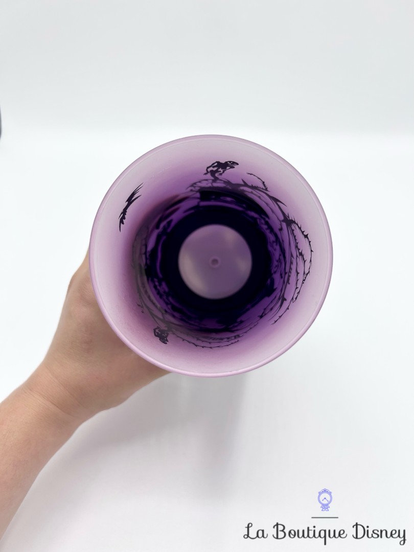 Décoration-lumineuse-Villains-Disney-Park-2021-Disneyland-lampe-violet (4)