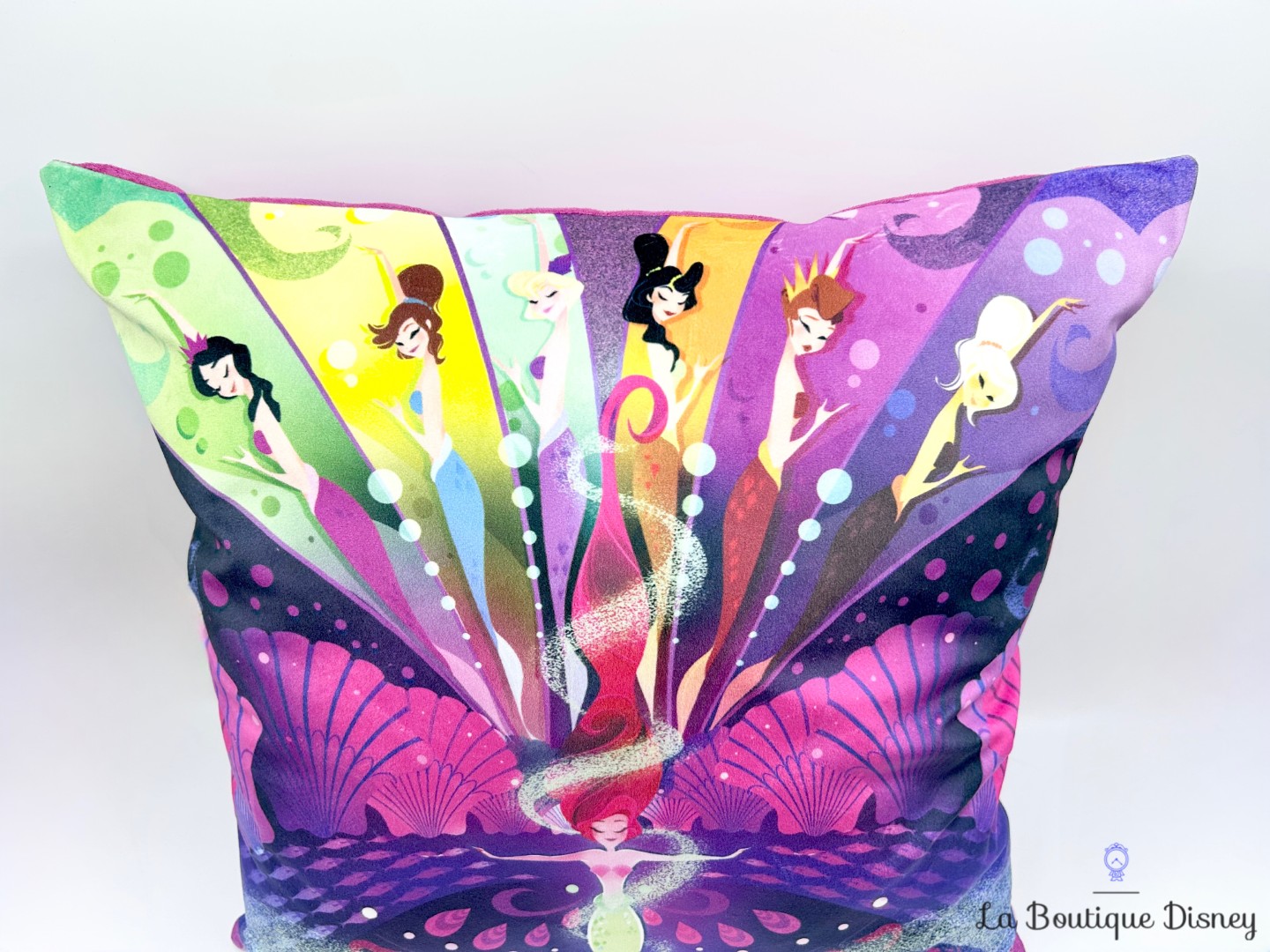 Coussin-Ariel-La-Petite-Sirène-Disney-Store-Nicoletta-Baldari-oreiller-violet (1)