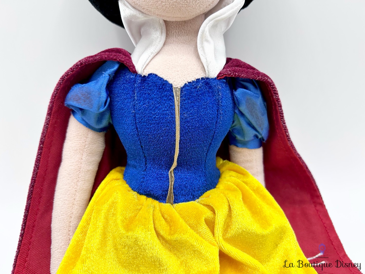 Poupée-Chiffon-Blanche-Neige-Disney-Parks-Disneyland-peluche-princesse-52-cm (3)