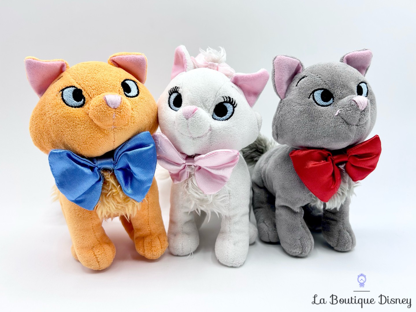 Peluches-Les-Aristochats-Marie-Berlioz-Toulouse-Disney-Store-chats-18-cm (4)