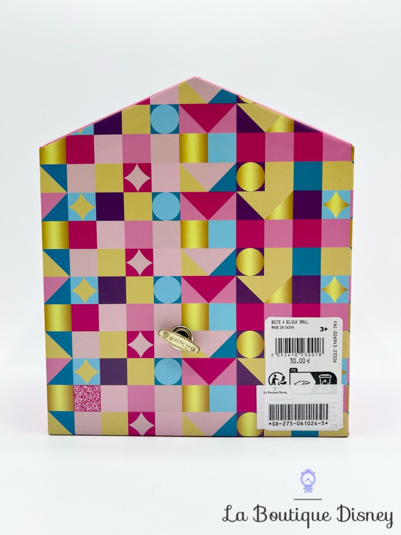 Boite-à-musique-Its-a-Small-Word-Disney-Store-2023-attraction-bijoux-musicale (6)