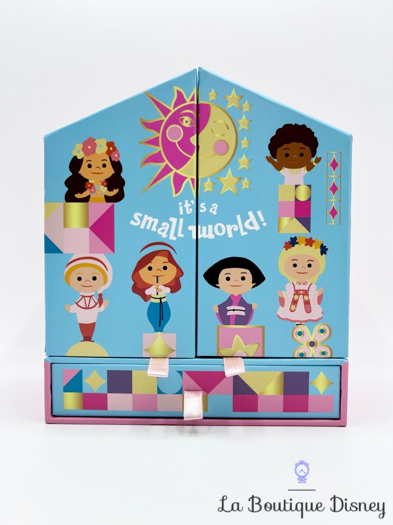 Boite-à-musique-Its-a-Small-Word-Disney-Store-2023-attraction-bijoux-musicale (3)