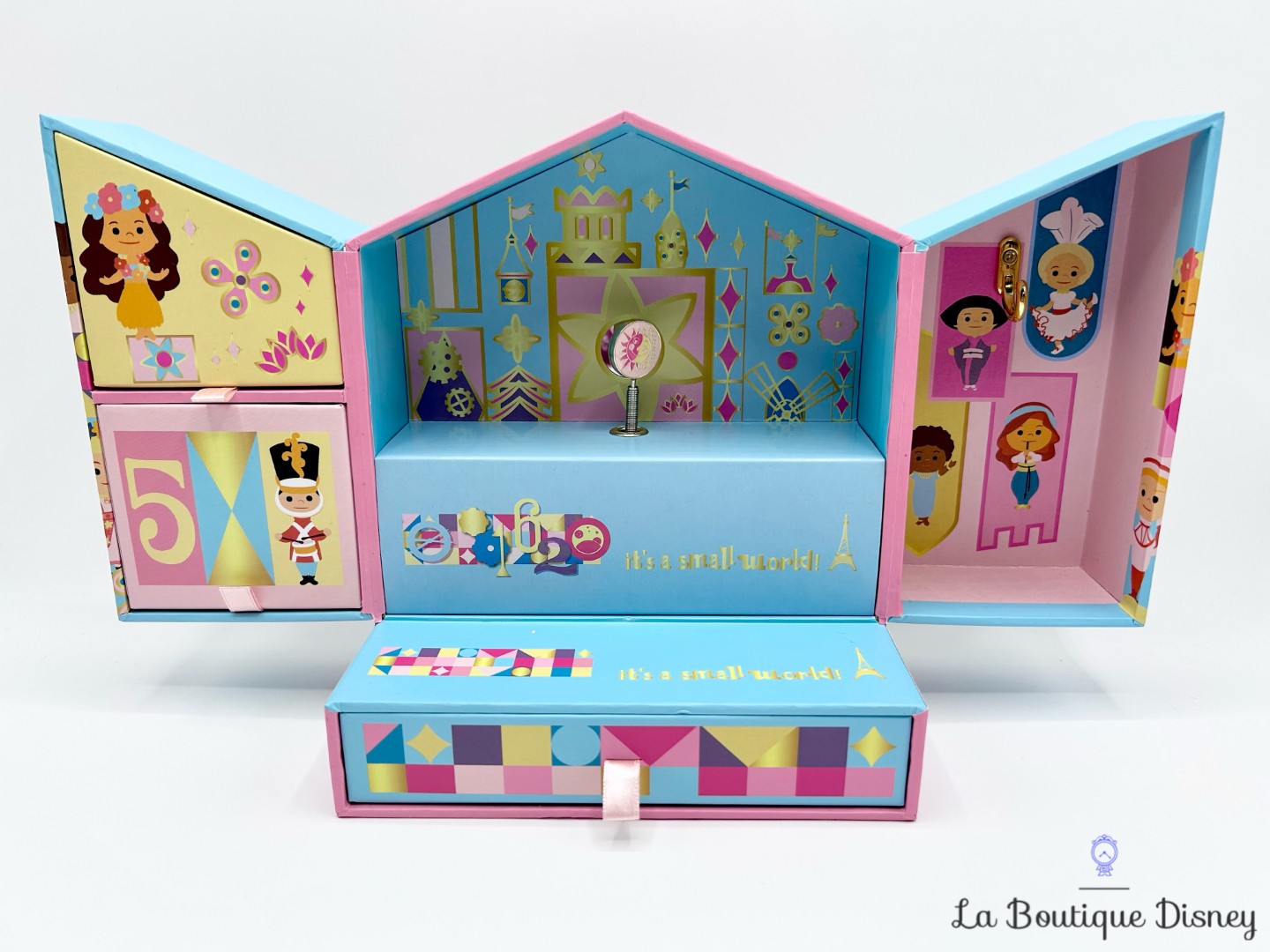 Boite-à-musique-Its-a-Small-Word-Disney-Store-2023-attraction-bijoux-musicale (1)