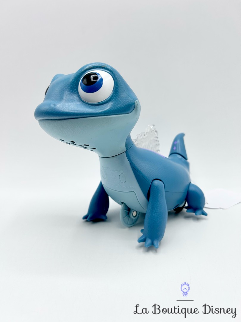 Jouet-interactif-Bruni-esprit-du-Feu-Disney-Hasbro-2021-La-Reine-des-Neiges-2-figurine-bleu (5)