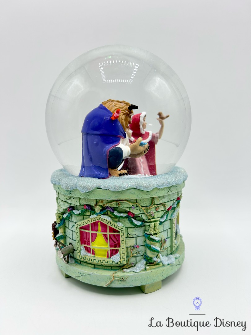 Boule-à-neige-musicale-La-Belle-et-la-Bête-Disney-Store-2017-snow-globe-Something-There  (5)