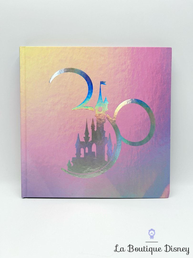 Livre-Cast-Members-Exclusif-30ème-anniversaire-Disneyland-Paris-30-ans-Disney-Edition-Collector (4)