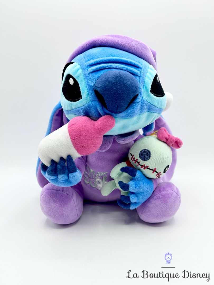 Peluche-Stitch-Souillon-Disneyland-2019-Disney-pyjama-violet-biberon-Ohana-30-cm (6)