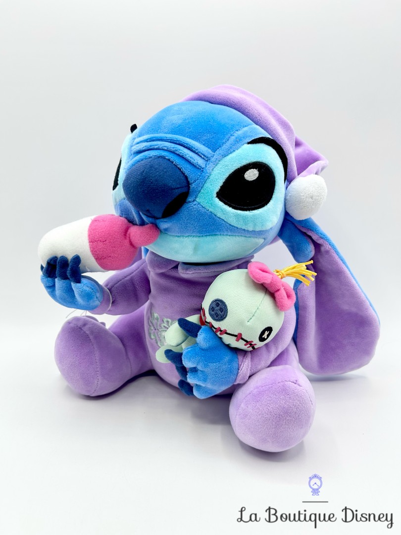 Peluche-Stitch-Souillon-Disneyland-2019-Disney-pyjama-violet-biberon-Ohana-30-cm (7)