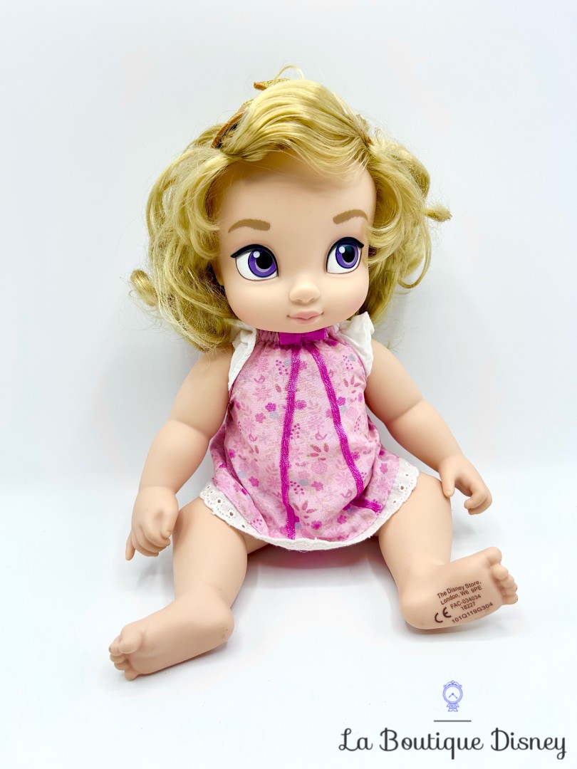 Poupée-Aurore-Animators-Collection-Origins-Disney-Store-2018-La-Belle-au-Bois-Dormant-bébé-30-cm (1)