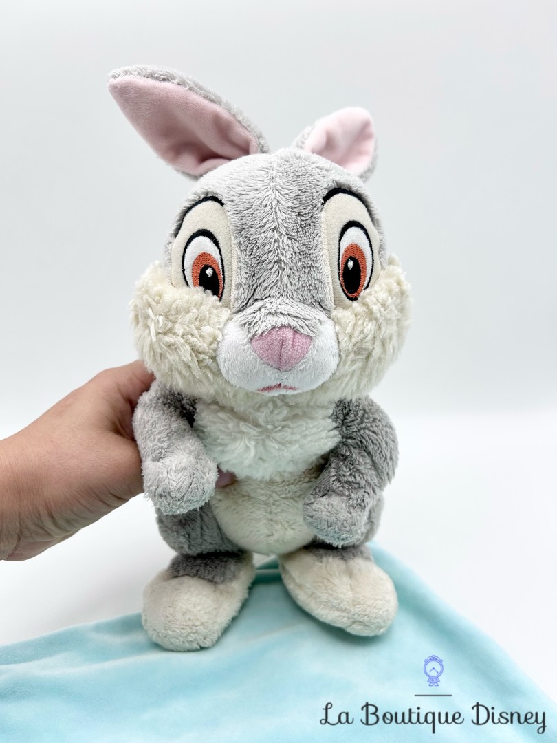 Peluche-Panpan-Bambi-Disney-Babies-Disneyland-Paris-lapin-gris-couffin-couverture-vert-fleur (5)