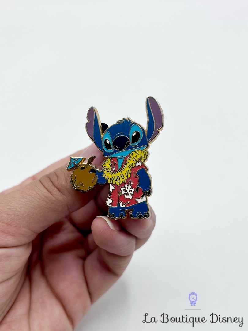 Pin-Stitch-Red-Hawaiian-Shirt-Opening-Edition-Disneyland-2008-Lilo-et-Stitch-Coconut-Drink-Lei-56185 (3)