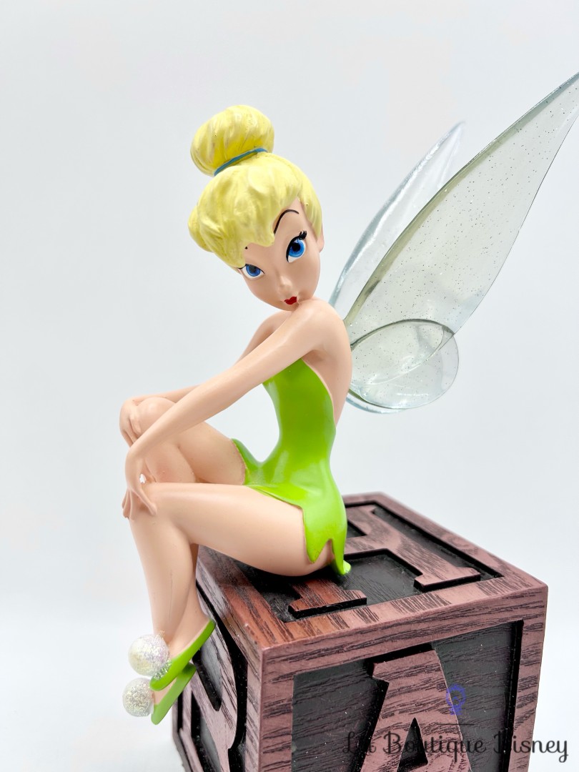Figurine-résine-Fée-Clochette-lumineuse-Disney-Parks-Disneyland-Peter-Pan-cube (6)
