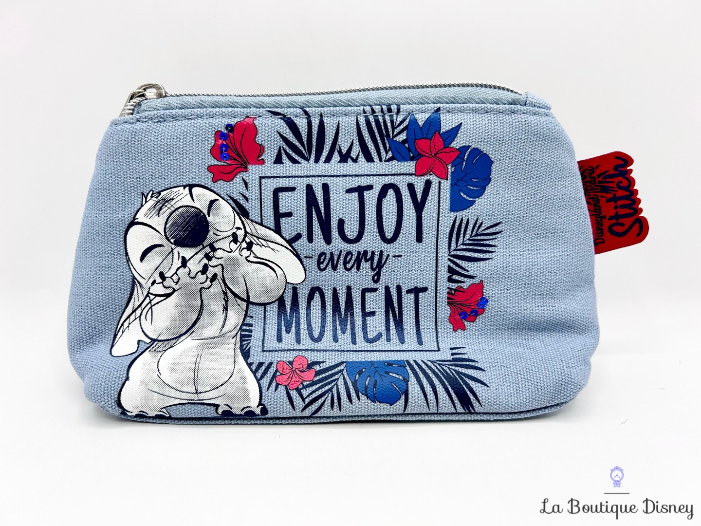 Pochette-Stitch-Enjoy-every-Moment-Disneyland-Paris-2021-Disney-trousse-maquillage-bleu (1)