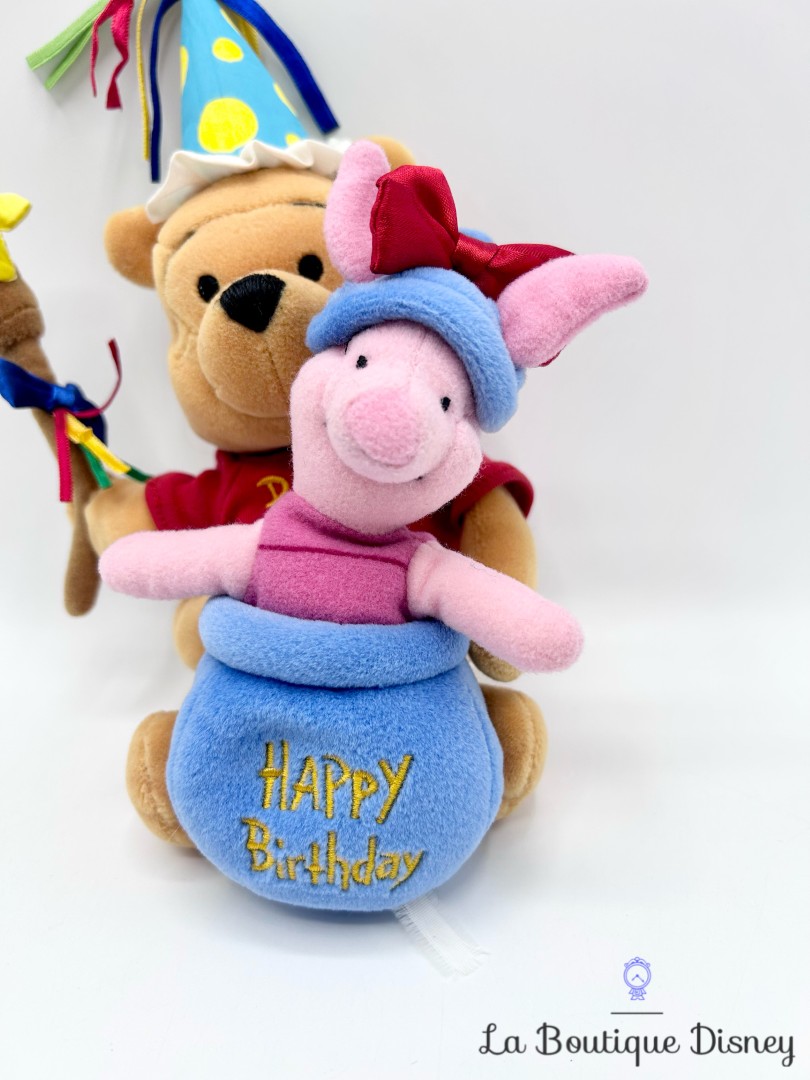 Peluche-Winnie-ourson-Porcinet-Happy-Birthday-Disney-Store-anniversaire-collection-20-cm (2)