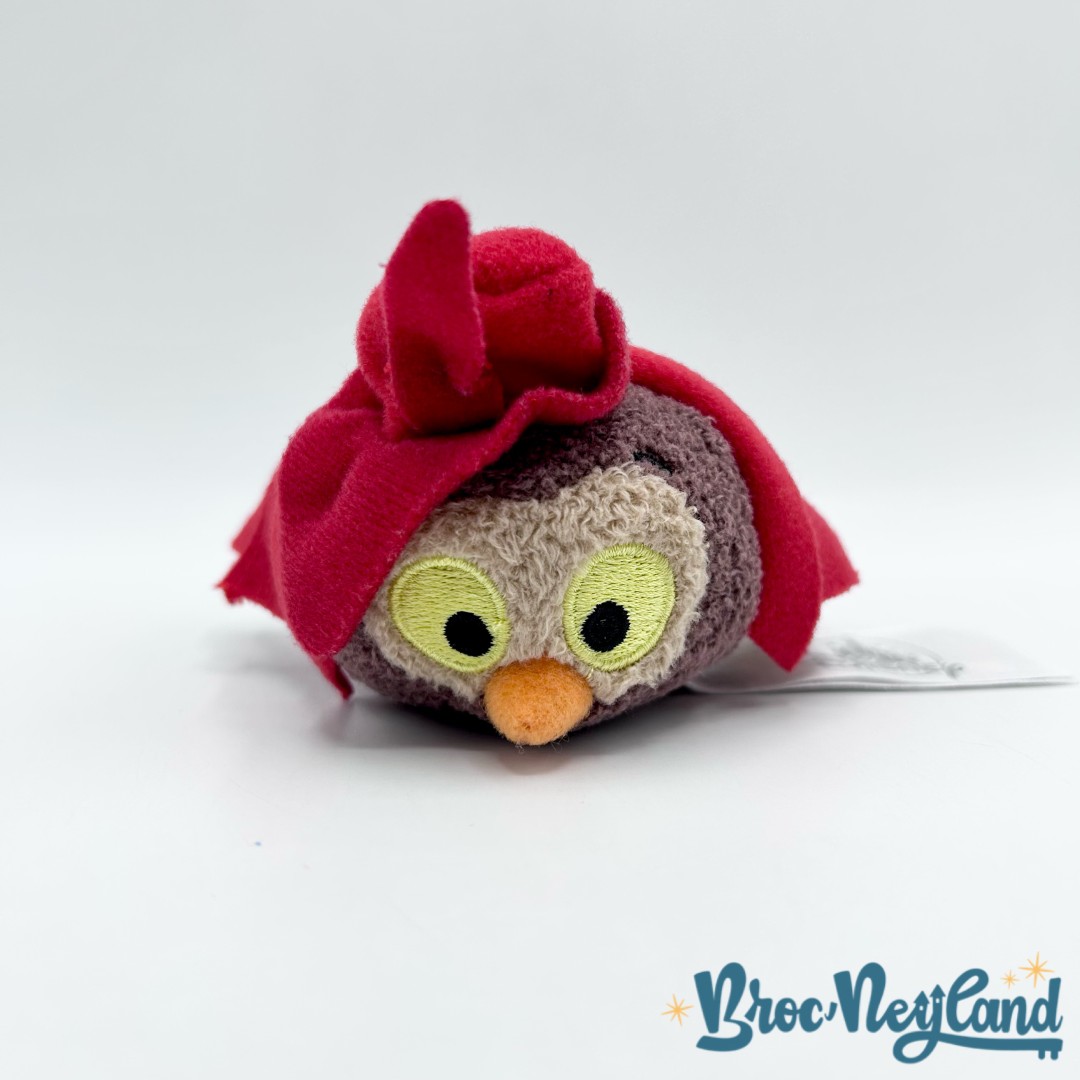 Peluche-Tsum-Tsum-Hibou-Prince-Philippe-Disney-Parks-2017-La-Belle-au-Bois-Dormant-rouge (5)