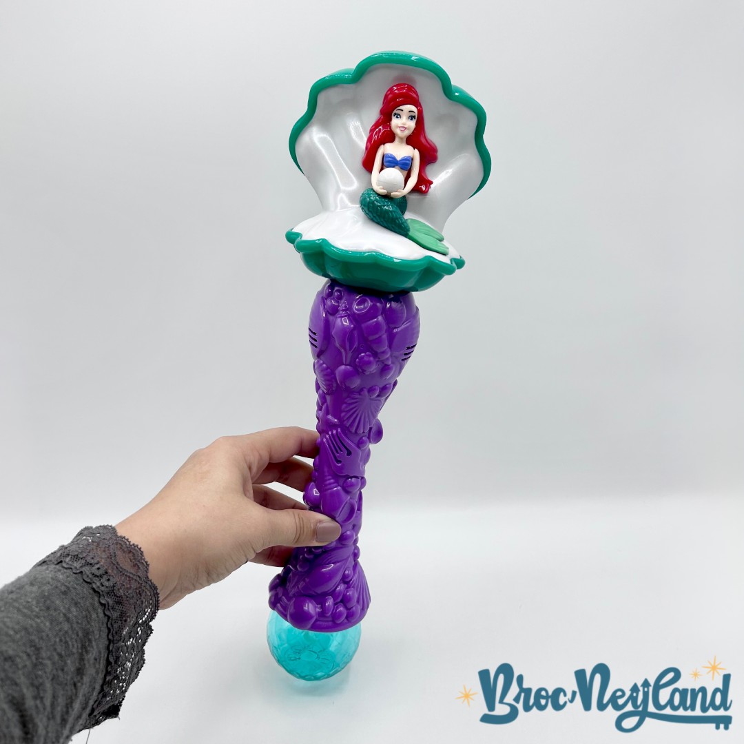 Baguette-à-bulles-lumineuse-Ariel-La-Petite-Sirène-Disney-Parks-2019-Disneyland-plastique-magique (5)