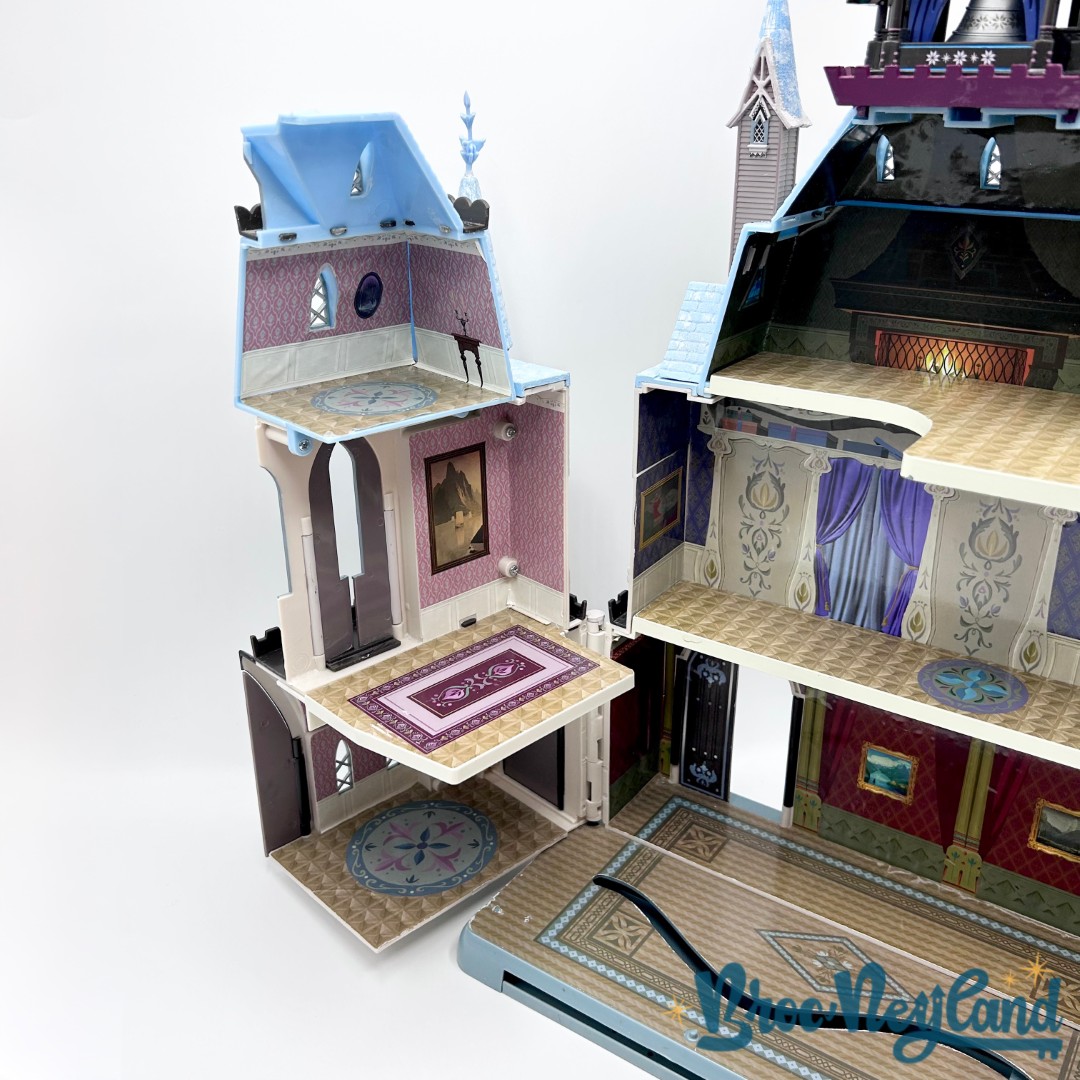 Ensemble-de-jeu-Château-Arendelle-La-Reine-des-Neiges-Disney-Store-2017-Olafs-Frozen-Adventure-Castle-Play-Set (9)