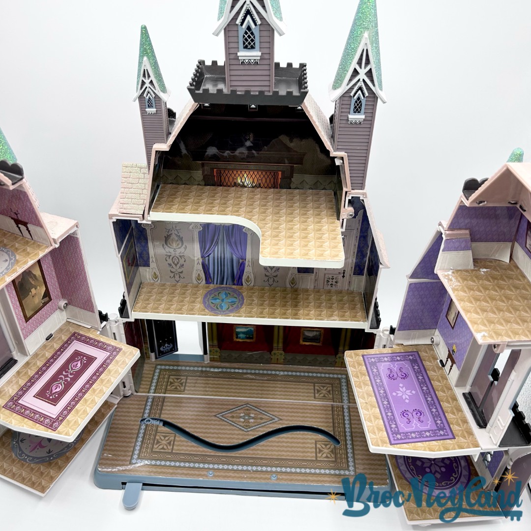 Ensemble-de-jeu-Château-Arendelle-La-Reine-des-Neiges-Disney-Store-2015-Frozen-Castle-Play-Set (1)