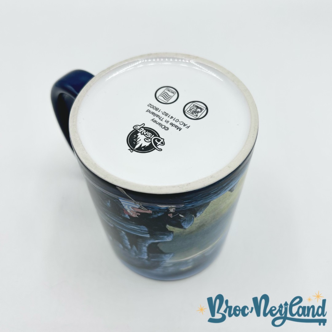 Tasse-Capitaine-Crochet-Disney-Parks-2018-mug-Peter-Pan-Skull-Rock-bleu (1)