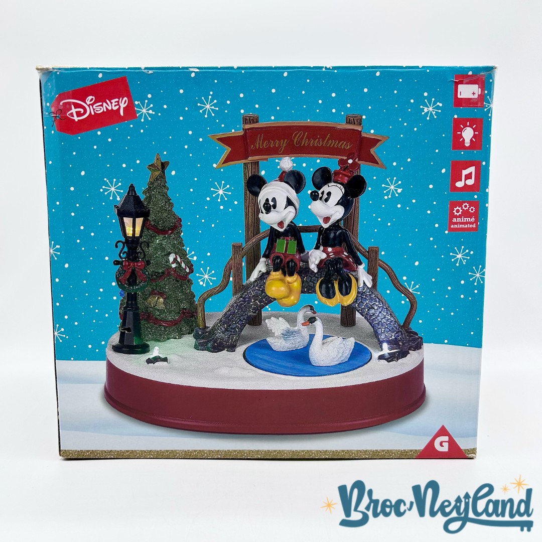 Figurine-Scène-de-Noël-Mickey-Minnie-Disney-Gifi-lumineuse-animée-musicale (10)