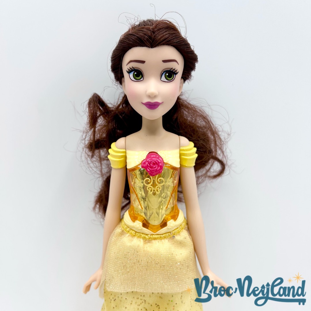 Poupée-Belle-Royal-Shimmer-Disney-Hasbro-2021-La-Belle-et-la-Bête-28-cm (1)