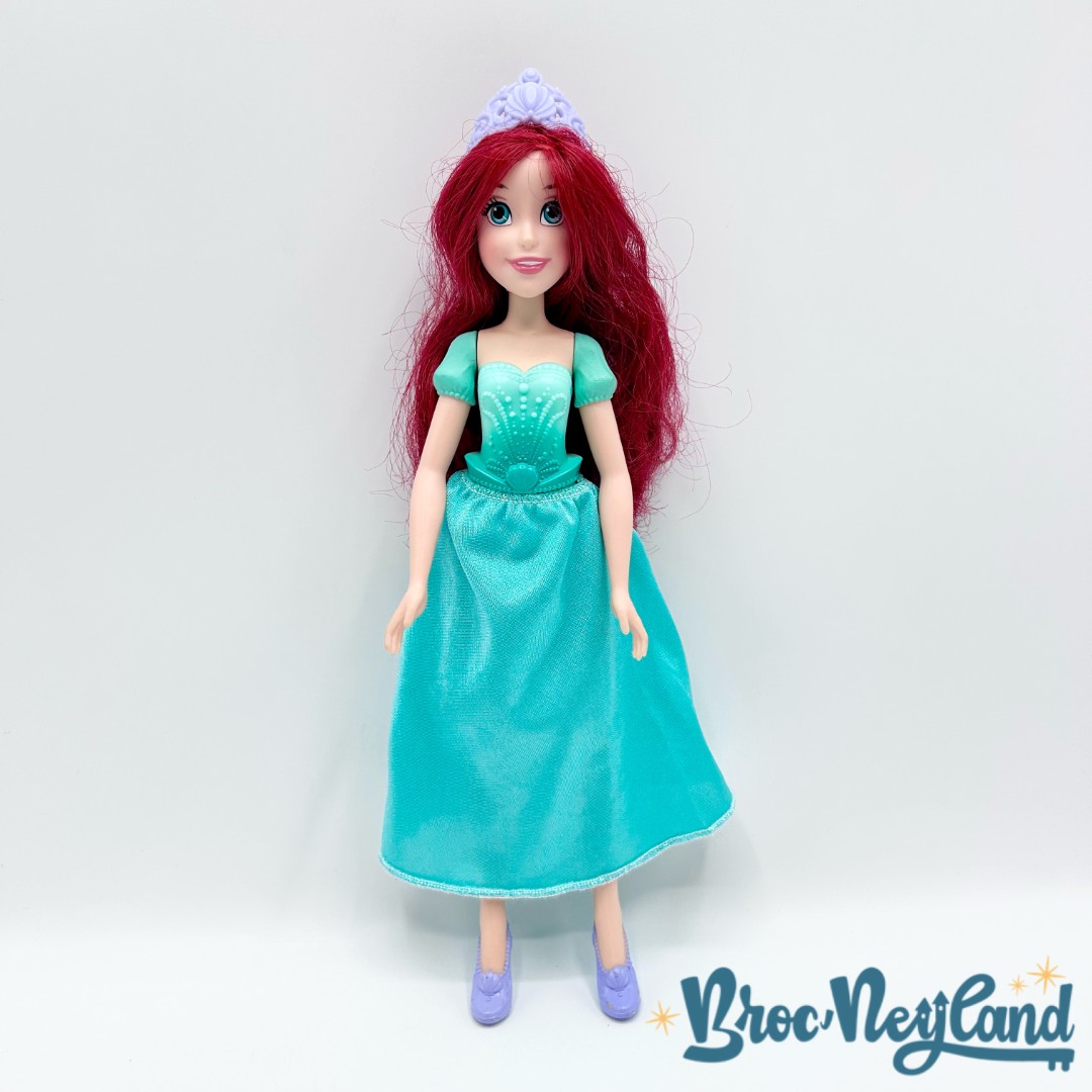 Poupée-Ariel-La-Petite-Sirène-Disney-Hasbro-2017-princesse-vert-28-cm (3)